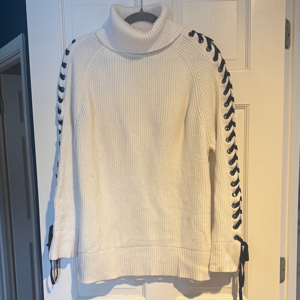 L’Agence Turtleneck Sweater with black Lace-Up Sleeves large